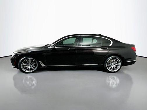 2016 BMW 750 i xDrive