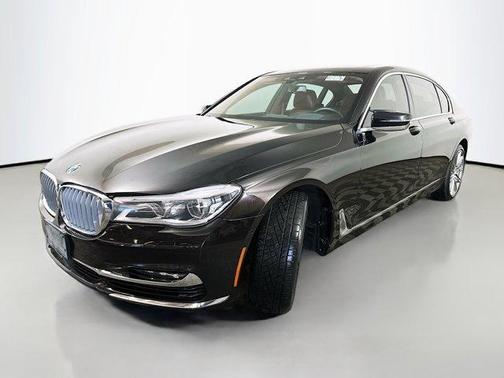 2016 BMW 750 i xDrive