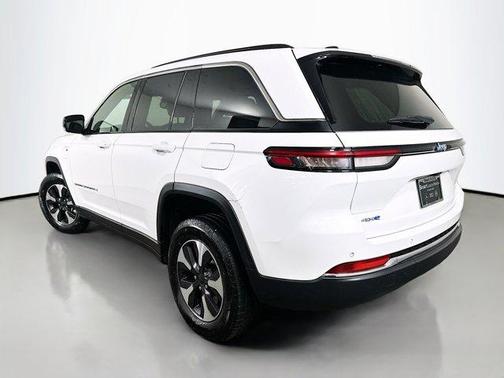 Bright White Clearcoat 2024 Jeep Grand Cherokee 4xe Base
