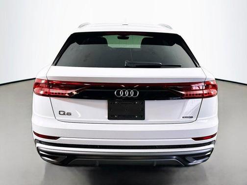 2023 Audi Q8 55 Premium Plus