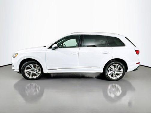 2022 Audi Q7 45 Premium Plus