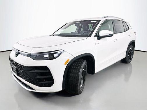 2026 Volkswagen Tiguan 2.0T SEL