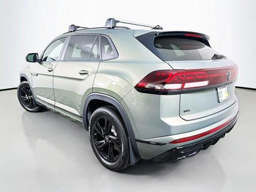 2026 Volkswagen Atlas Cross Sport 2.0T SEL R-Line Black