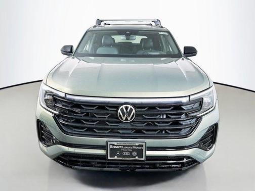 2026 Volkswagen Atlas Cross Sport 2.0T SEL R-Line Black
