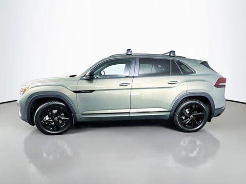 2026 Volkswagen Atlas Cross Sport 2.0T SEL R-Line Black