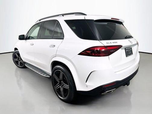 Moonlight White 2026 Mercedes-Benz GLE 450 4MATIC