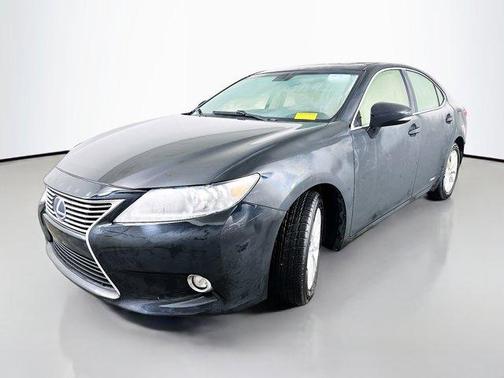 2015 Lexus ES 300h Base