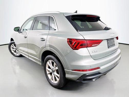 2025 Audi Q3 45 S line Premium