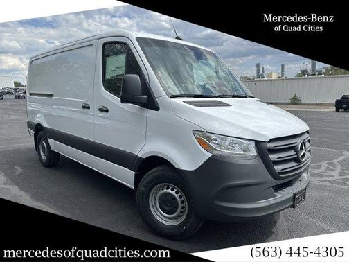 Arctic White 2026 Mercedes-Benz Sprinter 2500 144 WB Standard Roof Crew
