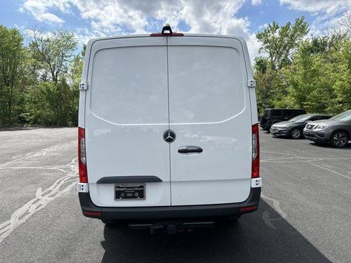 Arctic White 2026 Mercedes-Benz Sprinter 2500 144 WB Standard Roof Crew