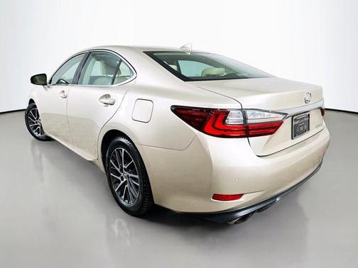 2017 Lexus ES 350 Base