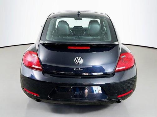 2013 Volkswagen Beetle 2.0T Fender Edition