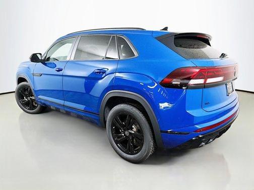 2025 Volkswagen Atlas Cross Sport 2.0T SEL R-Line Black