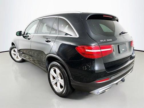2017 Mercedes-Benz GLC 300 Base 4MATIC