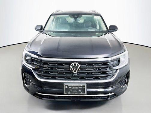 Deep Black Pearl Effect 2026 Volkswagen Atlas 2.0T SEL Premium R-Line
