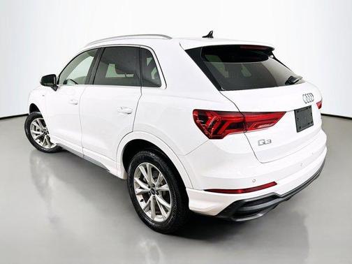 2023 Audi Q3 45 S line Premium