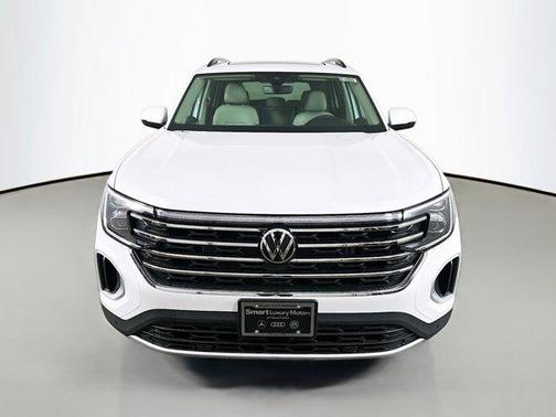 Opal White Pearl 2026 Volkswagen Atlas 2.0T SE W/TECHNOLOGY