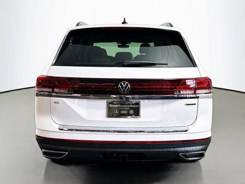 Opal White Pearl 2026 Volkswagen Atlas 2.0T SE W/TECHNOLOGY