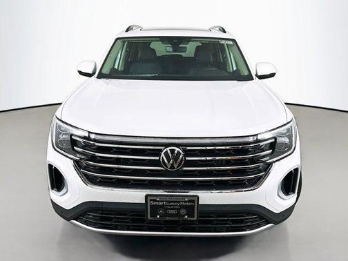 Opal White Pearl 2026 Volkswagen Atlas 2.0T SE W/TECHNOLOGY