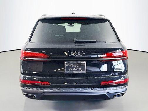 2025 Audi Q7 45 Premium