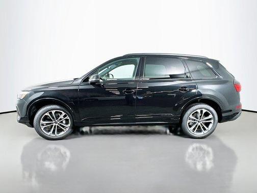 2025 Audi Q7 45 Premium