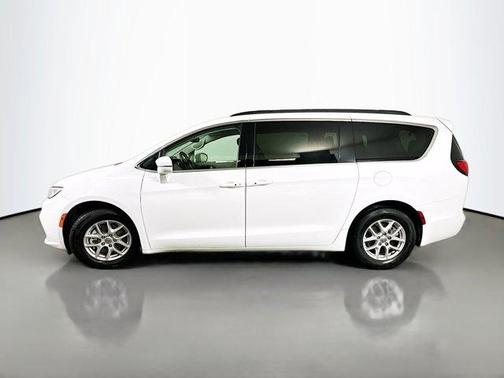 2022 Chrysler Pacifica Touring-L