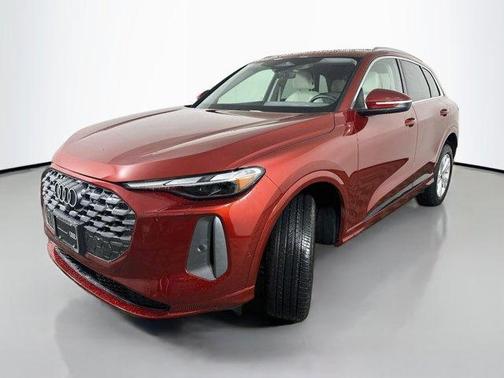 Grenadier Red Metallic 2025 Audi Q5 2.0T quattro Premium