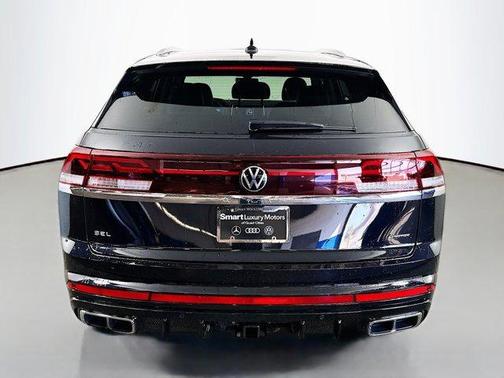 Deep Black Pearl Effect 2026 Volkswagen Atlas Cross Sport 2.0T SEL Premium R-Line