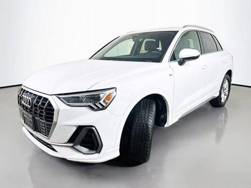 2025 Audi Q3 45 S line Premium