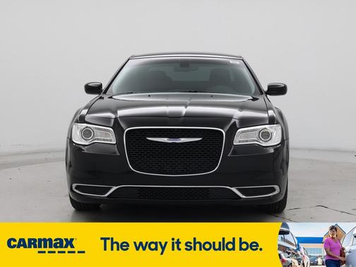 2015 Chrysler 300 Limited