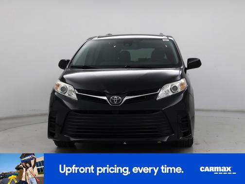 2019 Toyota Sienna LE