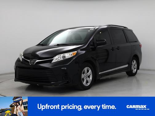 2019 Toyota Sienna LE
