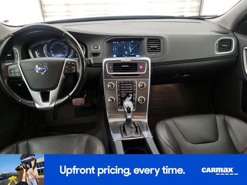 2015 Volvo V60 Cross Country T5