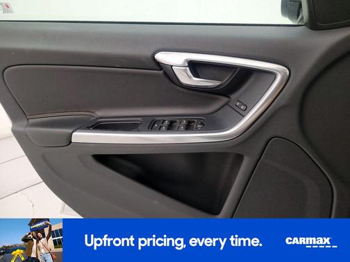 2015 Volvo V60 Cross Country T5