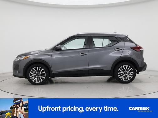 2022 Nissan Kicks SV