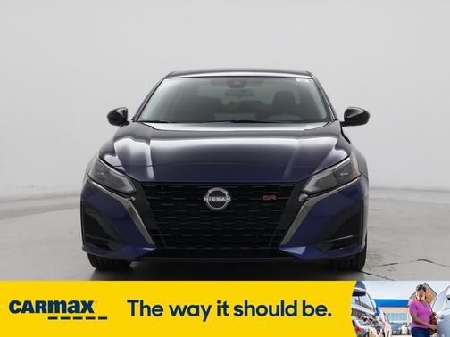 2023 Nissan Altima SR