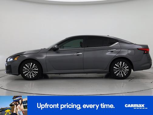 Gray 2023 Nissan Altima SV