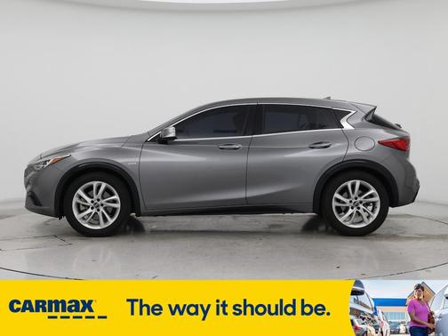 2018 INFINITI QX30 Luxury