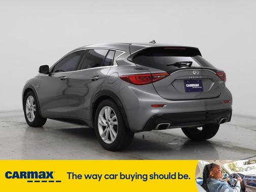 2018 INFINITI QX30 Luxury