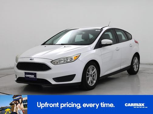 White 2015 Ford Focus SE