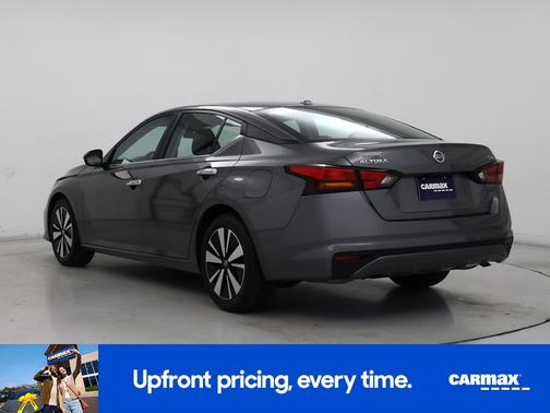 Gray 2022 Nissan Altima SV