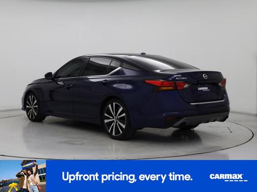 2022 Nissan Altima SR