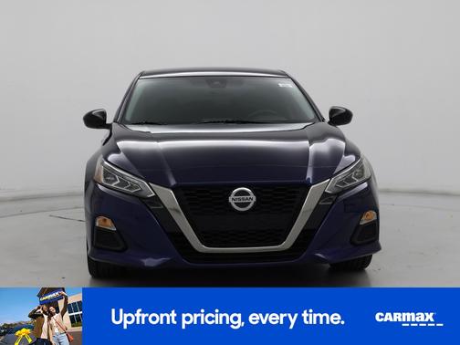 2022 Nissan Altima SR