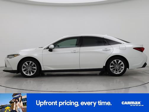 2020 Toyota Avalon Hybrid XLE