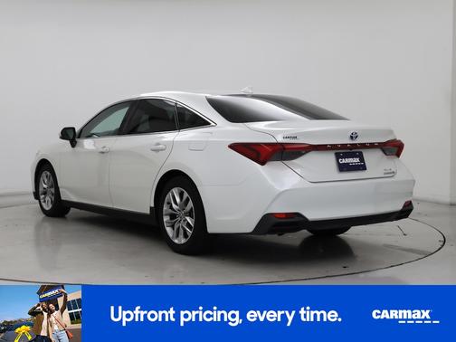 2020 Toyota Avalon Hybrid XLE