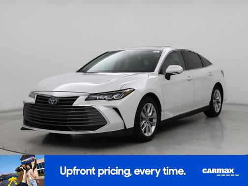 2020 Toyota Avalon Hybrid XLE