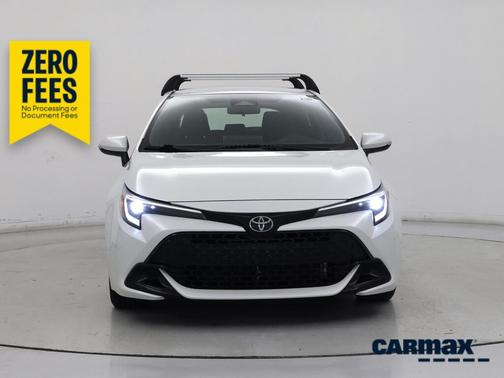 White 2023 Toyota Corolla Hatchback SE