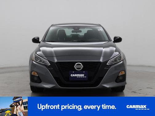 2022 Nissan Altima SR