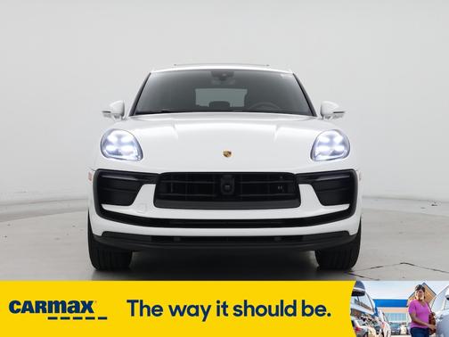 2023 Porsche Macan 
