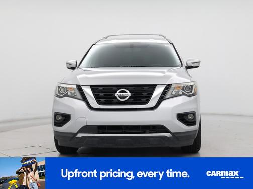 2017 Nissan Pathfinder SV
